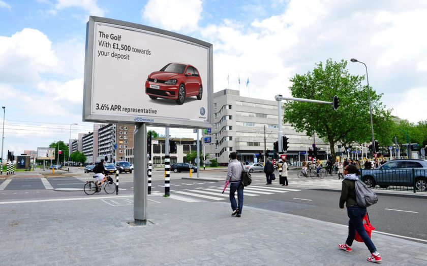 Why Billboard Advertising has The Potential to Boost ROI in the Automotive Sector