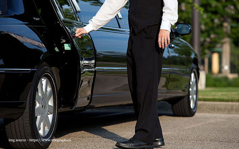 Why You Need To Hire Chauffeur Services In Dubai [Amaizng Benefits]