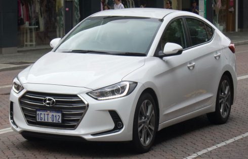 Hyundai Elantra: Pros and Cons