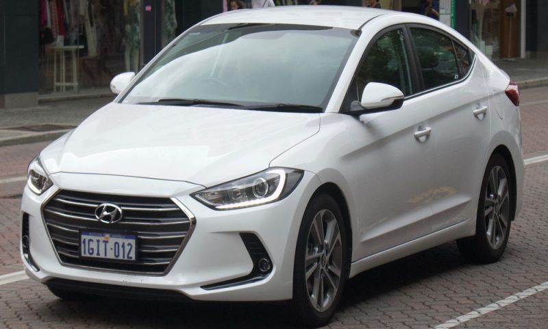 Hyundai Elantra: Pros and Cons